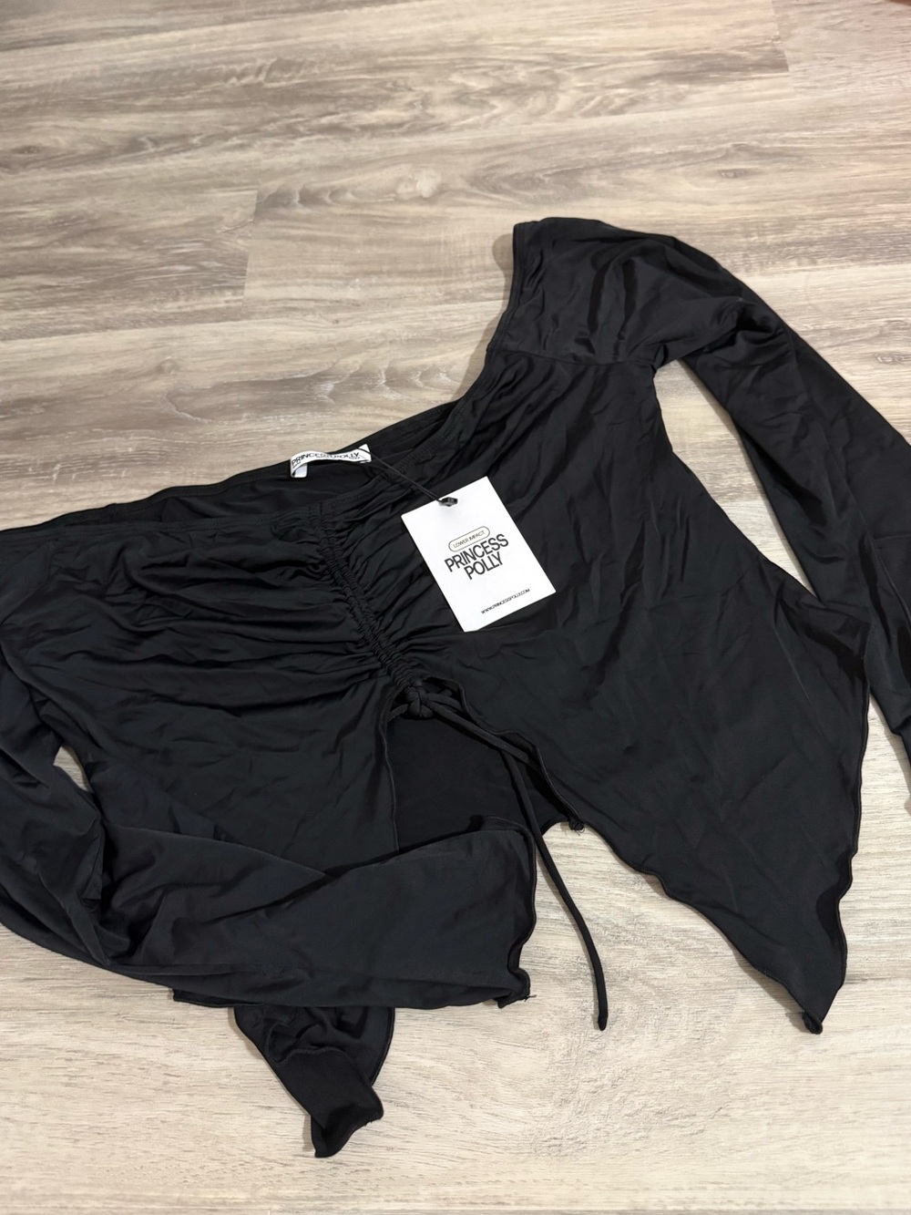 Brand new Princess Polly Black Ruched Tie-Front Long Sleeve Crop Top